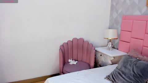 Snapshot of sagitariuuuss chatting on January 5, 2025, 3:53 am Cattleya online show from January 5, 2025, 3:53 am