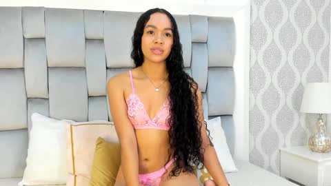 Snapshot of sagitariuuuss chatting on January 14, 2025, 11:53 am Cattleya online show from January 14, 2025, 11:53 am