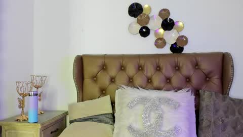 Snapshot of sagitariuuuss chatting on January 27, 2025, 11:32 am Cattleya online show from January 27, 2025, 11:32 am