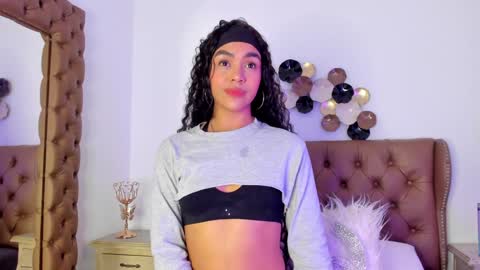 Snapshot of sagitariuuuss chatting on January 29, 2025, 11:41 am Cattleya online show from January 29, 2025, 11:41 am