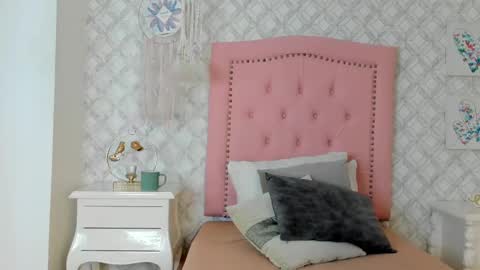 Snapshot of sagitariuuuss chatting on March 4, 2025, 11:40 am Cattleya online show from March 4, 2025, 11:40 am