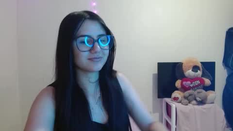 Sahaliefox  online show from October 7, 2025, 11:13 pm