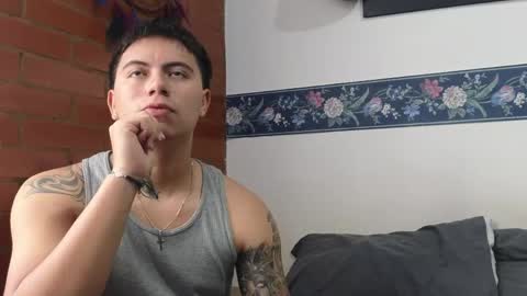 Snapshot of sahara_n_thiago chatting on May 12, 2026, 12:13 pm Sahara y Thiago online show from May 12, 2026, 12:13 pm