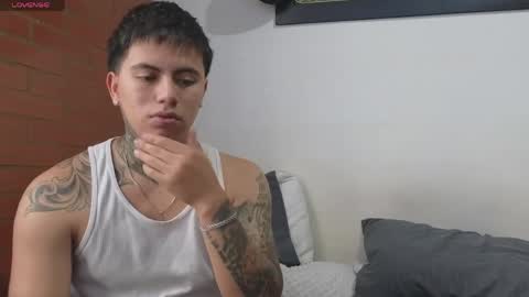 Snapshot of sahara_n_thiago chatting on May 29, 2026, 12:03 pm Sahara y Thiago online show from May 29, 2026, 12:03 pm