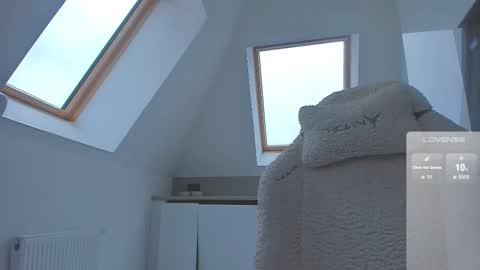 Snapshot of saiiilormoon chatting on November 5, 2025, 12:49 pm You can call me Lo if someone writes to me in the pm without paying an instant BAN online show from November 5, 2025, 12:49 pm