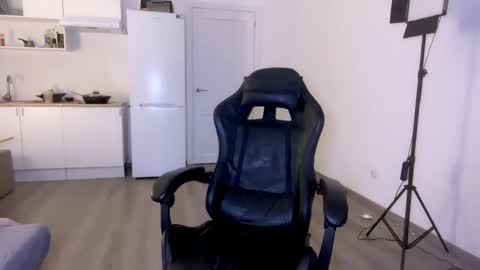 Sofia online show from March 9, 2025, 9:25 pm