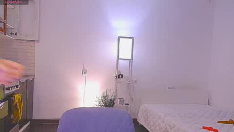 Sofia online show from April 19, 2026, 9:06 pm