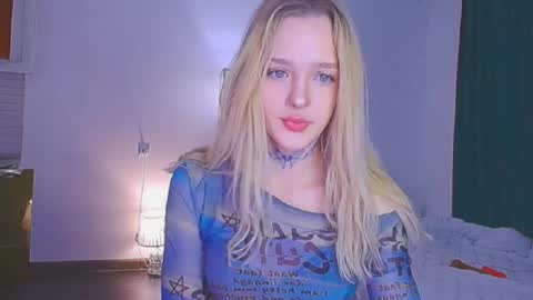 Sofia online show from April 21, 2026, 7:39 pm