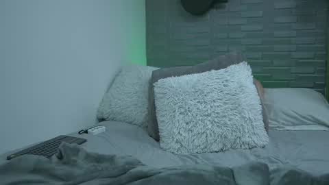 saimon  online show from January 9, 2025, 9:47 pm