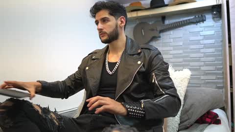 saimon  online show from January 31, 2025, 9:37 pm