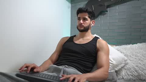 saimon  online show from February 5, 2025, 3:52 pm