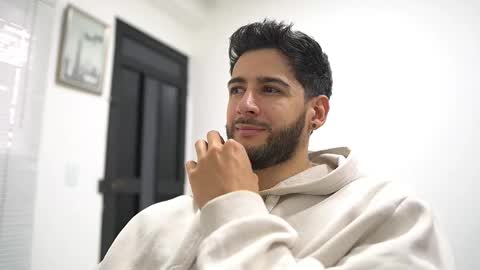 saimon  online show from October 8, 2025, 5:21 pm