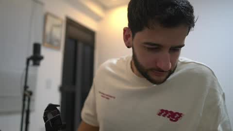 saimon  online show from April 21, 2026, 10:56 pm