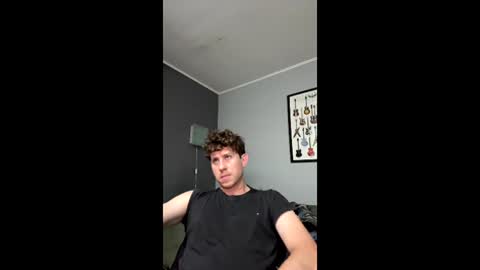 saint_nott online show from June 1, 2026, 3:08 am