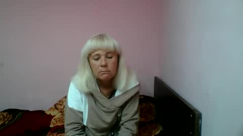sakura_blonde online show from September 25, 2025, 5:49 pm