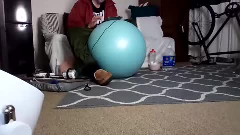 salis1981 online show from February 17, 2025, 6:09 am