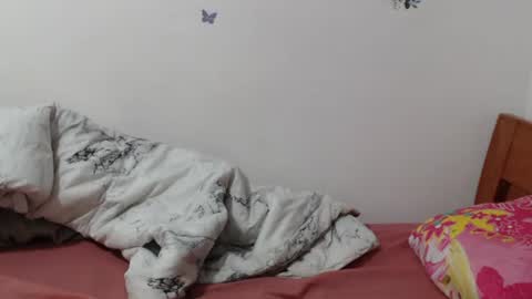 Snapshot of sallie_ chatting on July 11, 2026, 7:05 pm naomi online show from July 11, 2026, 7:05 pm