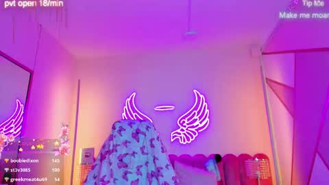 miss Sally online every night from 1am to 8am  Colombia time online show from March 26, 2026, 11:49 am