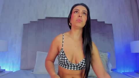 Marcela online show from September 30, 2025, 12:32 pm