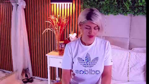 Snapshot of salmaroze chatting on May 24, 2026, 3:11 am SalmaRoze online show from May 24, 2026, 3:11 am
