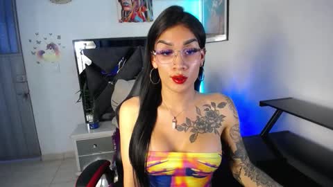 SALO HOT online show from November 5, 2025, 11:49 pm