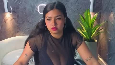 Snapshot of salome_tp chatting on September 22, 2025, 1:13 pm Salome online show from September 22, 2025, 1:13 pm