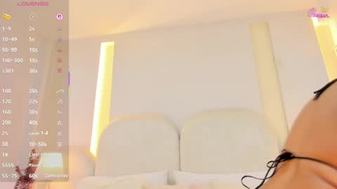 Snapshot of salomebell chatting on June 5, 2026, 9:09 pm online show from June 5, 2026, 9:09 pm