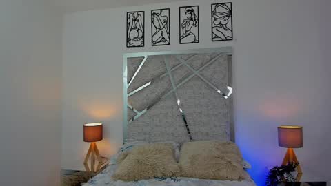 salomedyla online show from January 25, 2025, 6:46 pm