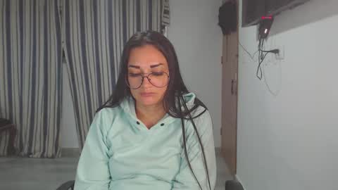 salome online show from October 17, 2025, 1:53 am