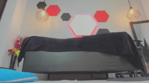 martina online show from September 16, 2025, 2:56 am