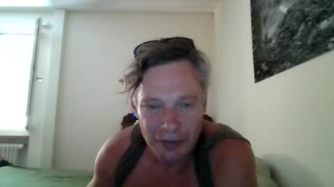 Snapshot of salsapaulus chatting on June 27, 2026, 6:24 pm salsapaulus online show from June 27, 2026, 6:24 pm