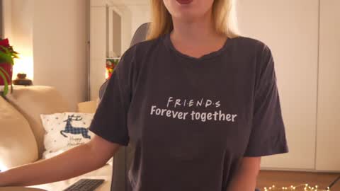 IsaBella-  online show from December 13, 2024, 9:09 pm