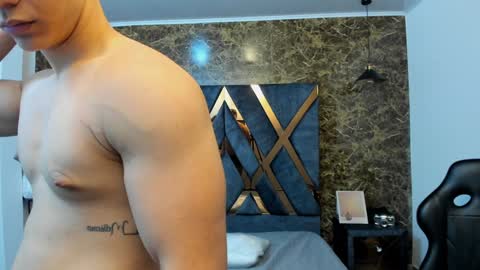 SALVATORE online show from January 3, 2025, 2:30 pm