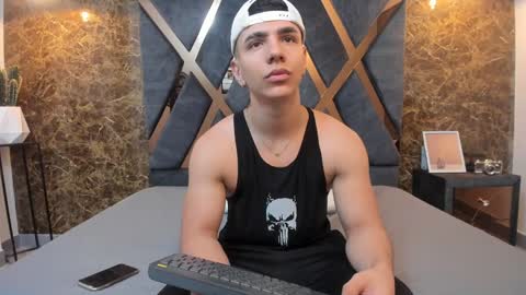 SALVATORE online show from January 8, 2025, 11:21 am