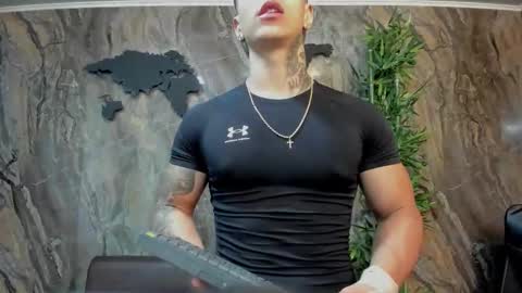 SALVATORE online show from October 6, 2025, 11:29 am