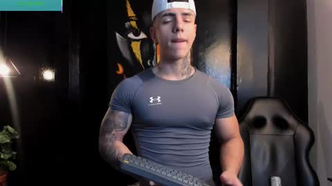 SALVATORE online show from December 1, 2025, 5:40 pm