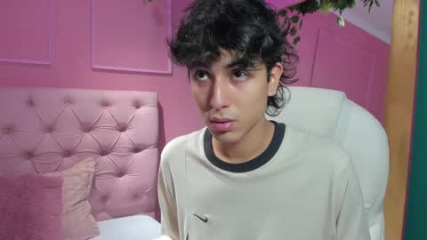 salvatore  online show from December 21, 2024, 7:49 pm