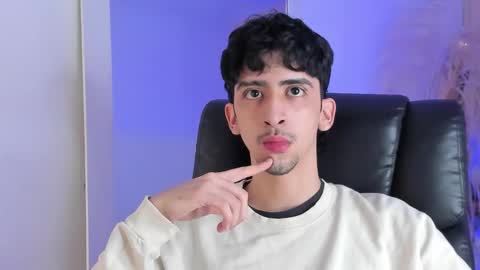 salvatore  online show from October 10, 2025, 8:08 pm