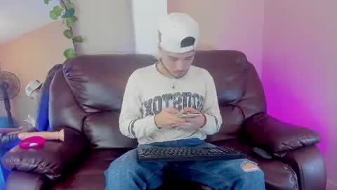 Snapshot of salvattore_muller chatting on July 7, 2026, 10:25 pm Salvatore online show from July 7, 2026, 10:25 pm