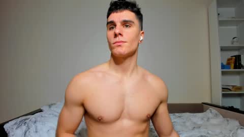 Snapshot of sam_huston18 chatting on January 27, 2025, 10:27 pm BACK IN 2 WEEKS online show from January 27, 2025, 10:27 pm