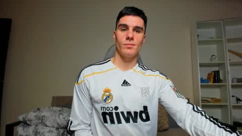 Snapshot of sam_huston18 chatting on January 29, 2025, 9:07 pm BACK IN 2 WEEKS online show from January 29, 2025, 9:07 pm