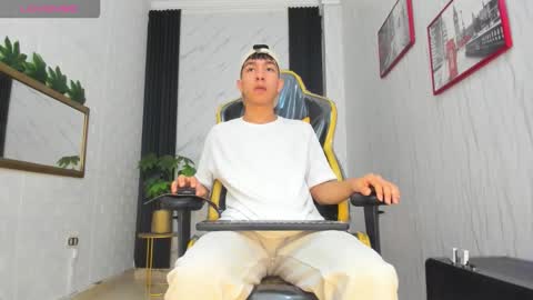 S A M online show from November 17, 2025, 8:03 pm