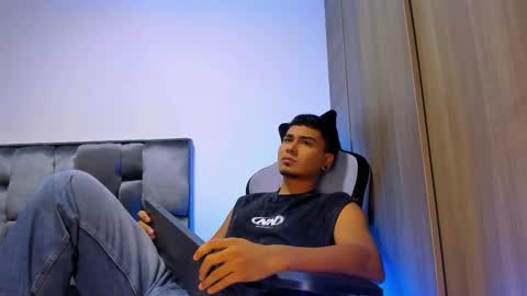 SAM online show from December 18, 2025, 3:18 pm