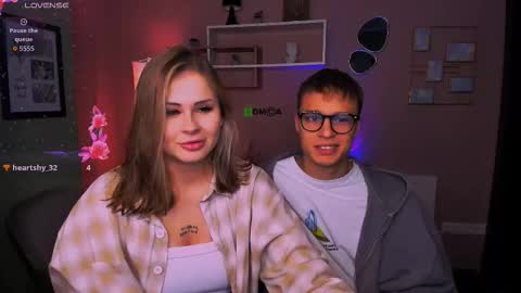 Sam online show from October 27, 2025, 8:13 pm