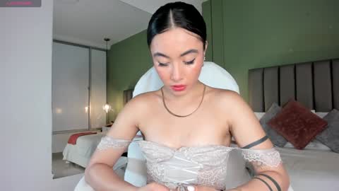  Samantha  online show from January 19, 2025, 1:55 pm