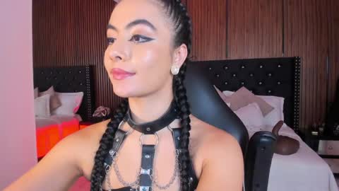  Samantha  online show from May 27, 2026, 1:08 pm