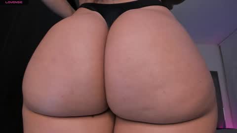 samaay_ online show from September 24, 2025, 4:16 am