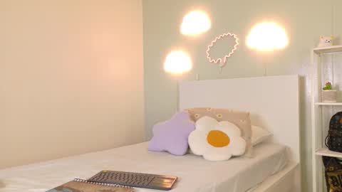   online show from December 2, 2025, 11:26 am