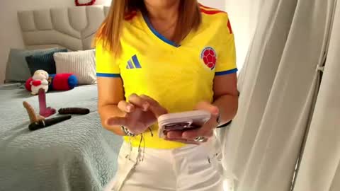 Samanta Stone online show from July 7, 2026, 7:18 pm