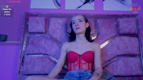 samantaa_liov online show from April 18, 2026, 7:51 pm